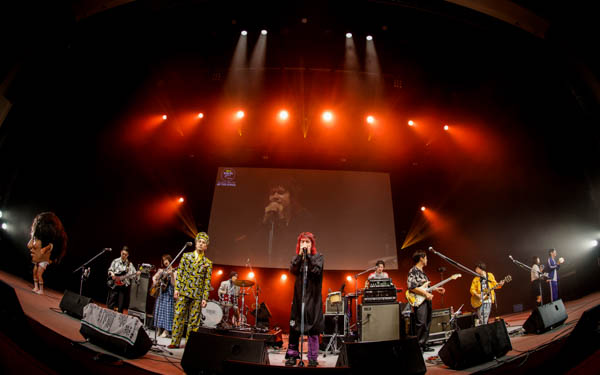 OKAMOTO'S、豪華ゲスト終結「90'S TOKYO BOYS IN HALL」をNHKホールで開催