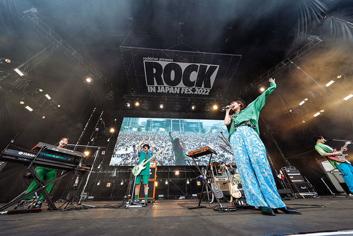 【ライブレポート】緑黄色社会が初日、LOTUS STAGEのトップバッターで登場! ＜ROCK IN JAPAN FESTIVAL 2022＞