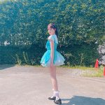 トリンドル玲奈、ポニテ×超ミニ丈で美脚際立つアイドルショット披露！