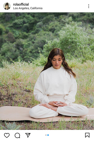 ローラ、自然の中で瞑想する写真を公開！「ローラちゃん女神様に見える～」「癒されます」