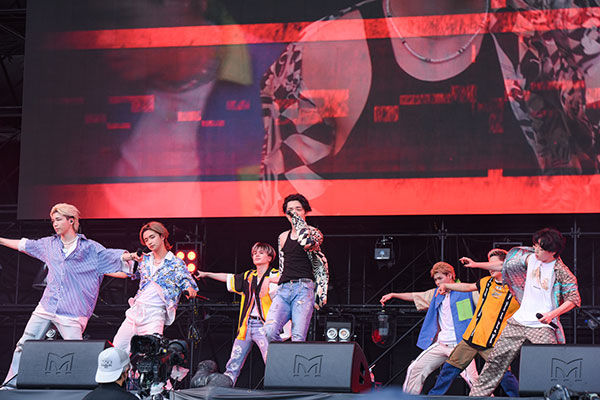 【ライブレポート】BE:FIRSTがGRASS STAGEでたっぷり9曲の神セトリを披露＜ROCK IN JAPAN FESTIVAL 2022＞