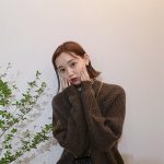江野沢愛美、ミニスカワンピ×ロングブーツで美脚ショット公開！