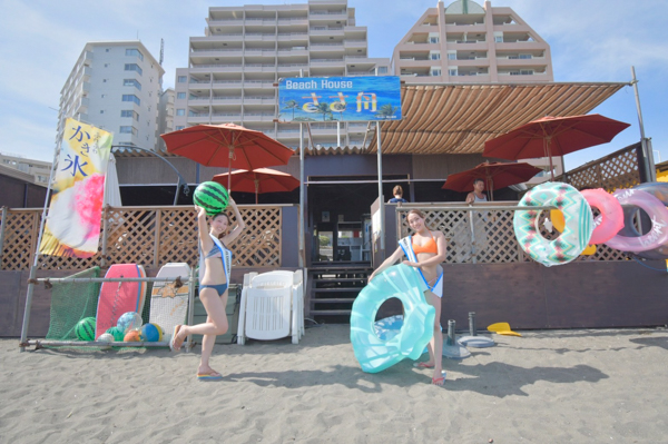 【ミス江ノ島 海の家レポート】現役看護師＆ダンス講師、MISS ENOSHIMA 初代・東浜海岸アンバサダーガールがOLIVE、うみとも、ささ舟、ちびっこBEACH SAVERパーク、笹岡亭をレポート！