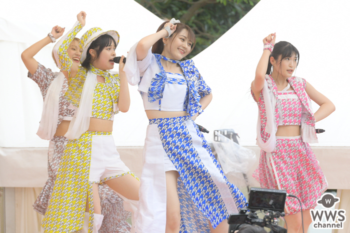 アップアップガールズ（仮）、「TIF2022」初日で煽りMAXの爽快パフォーマンス！＜TOKYO IDOL FESTIVAL 2022 supported by にしたんクリニック＞