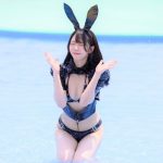 【写真特集】小鳥遊彩花（81moment）、黒レザーのバニーコスチュームでセクシー美脚全開！＜近代麻雀水着祭2022＞