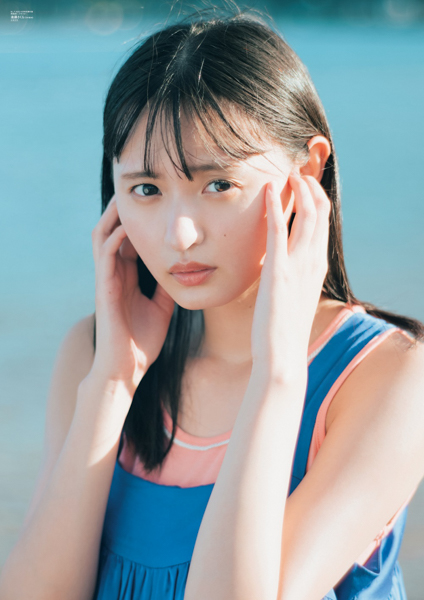 乃木坂46・遠藤さくら、熱海で魅せるナチュラルな笑顔に注目！＜B.L.T.＞