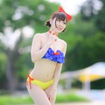 【写真特集】黒沢あかり（HOT DOG CAT）、赤リボンが視線を集めるトリコロール水着披露！＜近代麻雀水着祭2022＞