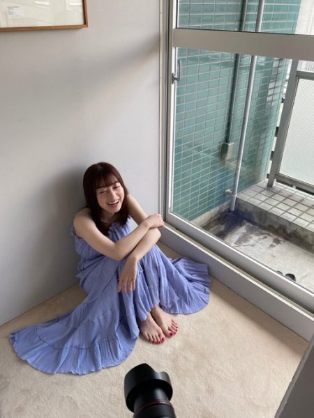 橋本環奈、ショーパンで魅せる美脚コーデに「可愛い！」の声殺到