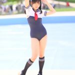 【写真特集】コスプレイヤー・つづく、スク水×セーラーのフェチコスで悩殺ウインク！＜近代麻雀水着祭2022＞