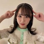 STU48・兵頭葵、ミニ丈衣装で魅せる脚線美に注目「爽やか可愛い」「近未来の衣装っぽい」