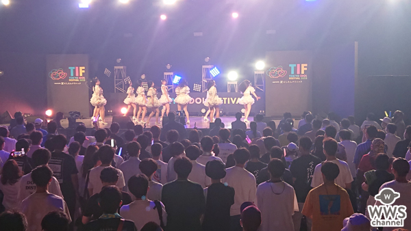 it's sunny（イッツサニー）、純白衣装で「TIF2022」DOLL FACTORYに登場！＜TOKYO IDOL FESTIVAL 2022 supported by にしたんクリニック＞