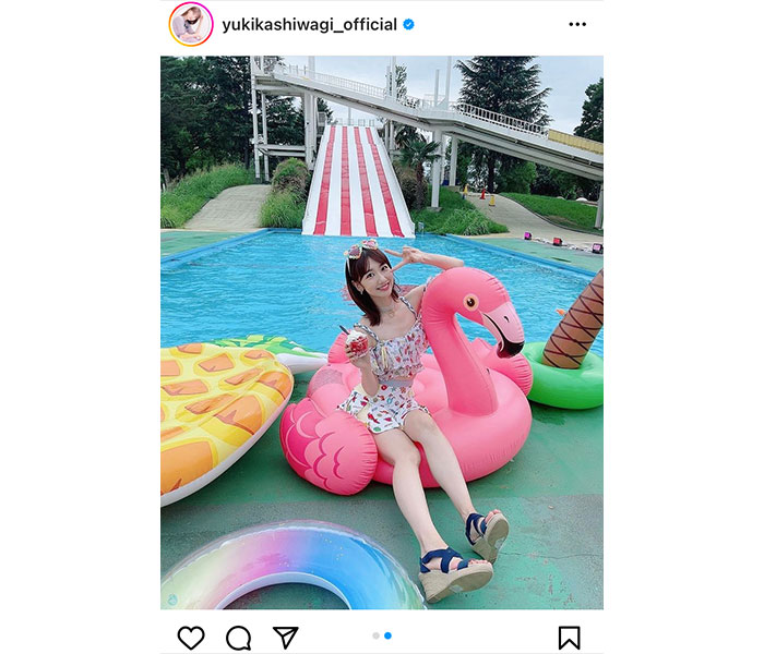 AKB48・柏木由紀、ポニシュシュ衣装で美脚全開！「めちゃめちゃ可愛い」「夏気分味わえました」