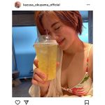 奥山かずさ、美谷間に釘付けにされるはだけガウンショット大公開！