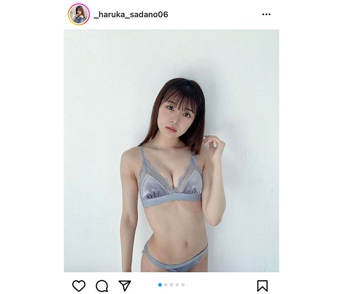 NMB48・貞野遥香、くびれラインに惹かれる水着オフショット公開！