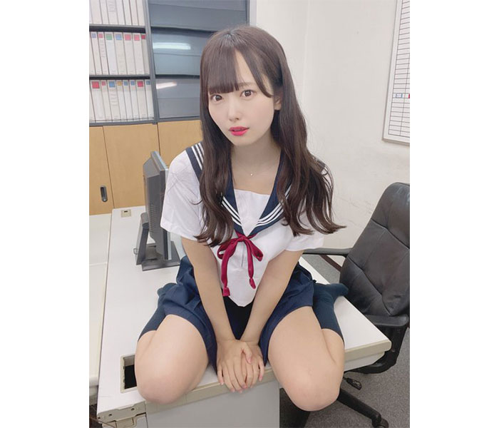 桜井もも（にゅ〜わ）「やばいかな？」、セーラー服で広がる妄想に歓喜の声！