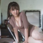 沢口愛華がリアルな姿をグラビアで届ける！「blt graph.」表紙に初登場