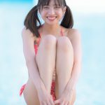 【写真特集 14枚】高坂琴水（キプリスモルホォ）、夕方のプールでヘルシーボディ＆脚線美をエモーショナルに届ける＜近代麻雀水着祭2022＞
