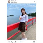 松川星、ツインテールにTシャツ&ミニスカのカジュアル私服でピースショット公開！