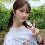 松川星、ツインテールにTシャツ&ミニスカのカジュアル私服でピースショット公開！
