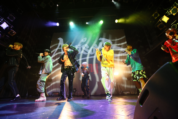 【ライブレポート】7人組ボーイズグループ・Maison B、渋谷でお披露目イベントを開催！リリース前の新曲も披露！！