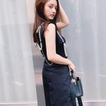 谷まりあ、ノースリのオールブラックコーデで脇チラショットに反響の声！