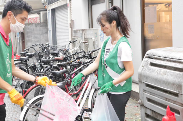 ミスユニバーシティ県グランプリ19名が中野区で清掃活動!綺麗な街作りを目指す