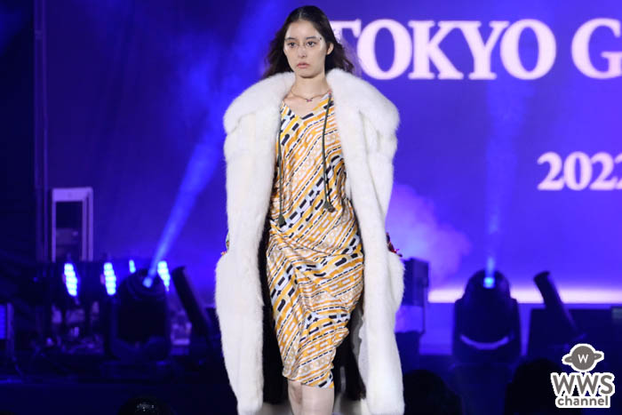 新木優子、「マイナビ TGC 2022 A/W」トップバッターを飾る＜第35回 マイナビ 東京ガールズコレクション 2022 AUTUMN/WINTER＞