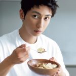 與真司郎（AAA）の新刊『すべての生き方は正解で不正解』、重版記念で「未公開カット」が解禁