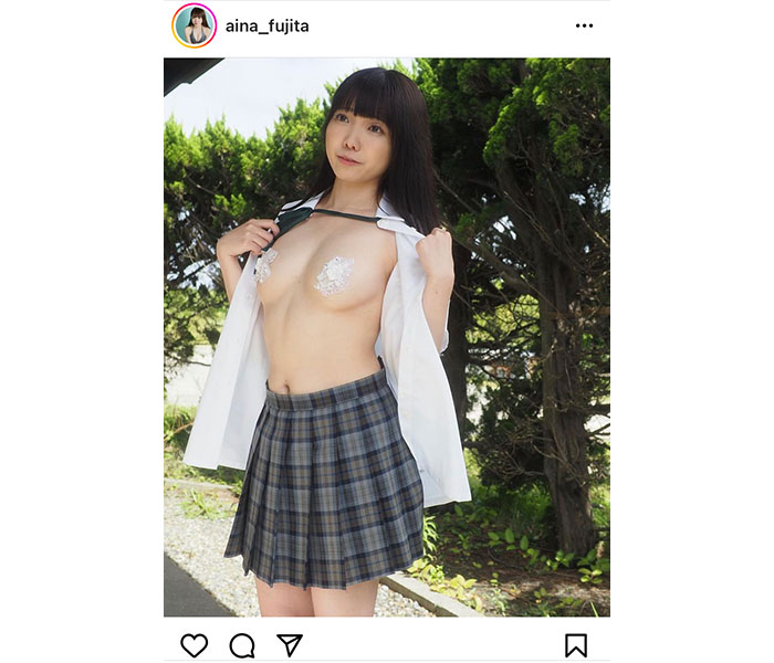 藤田あいな、制服シャツ全開で美バストあらわに！