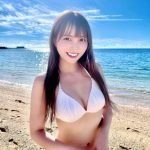 NMB48・堀詩音、太陽のようにまぶしい笑顔のビキニ姿で魅せる透明美ボディ！「女神様過ぎる」