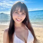 NMB48・堀詩音、太陽のようにまぶしい笑顔のビキニ姿で魅せる透明美ボディ！「女神様過ぎる」