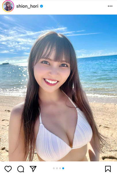NMB48・堀詩音、太陽のようにまぶしい笑顔のビキニ姿で魅せる透明美ボディ！「女神様過ぎる」