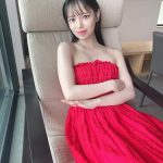 STU48・岩田陽菜、オトナな赤ワンピースで寝そべり美脚チラリ！写真集発売記念イベントも開催決定