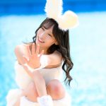 【写真特集】神谷じゅりな、キュートな白ウサギに変身し視線を釘付け！＜近代麻雀水着祭2022＞