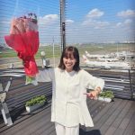 中村アン、管制塔バックに「NICE FLIGHT!」クランクアップを報告