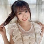 NMB48・貞野遥香、脚線美で魅了する『好きだ虫』衣装オフショット公開