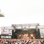 【ライブレポート】私立恵比寿中学（エビ中）がメッシュにタトゥーでキメまくり。MCなしで怒涛のパフォーマンスを魅せる＜氣志團万博2022 ～房総魂～＞