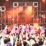 【ライブレポート】私立恵比寿中学（エビ中）がメッシュにタトゥーでキメまくり。MCなしで怒涛のパフォーマンスを魅せる＜氣志團万博2022 ～房総魂～＞