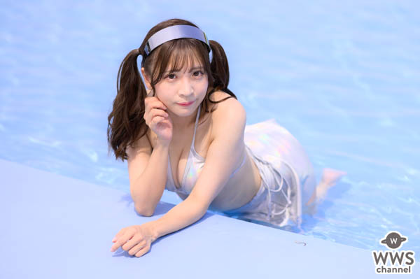 【写真特集】小那海あや、ツインテールをなびかせ透明美バストをお届け＜近代麻雀水着祭2022＞