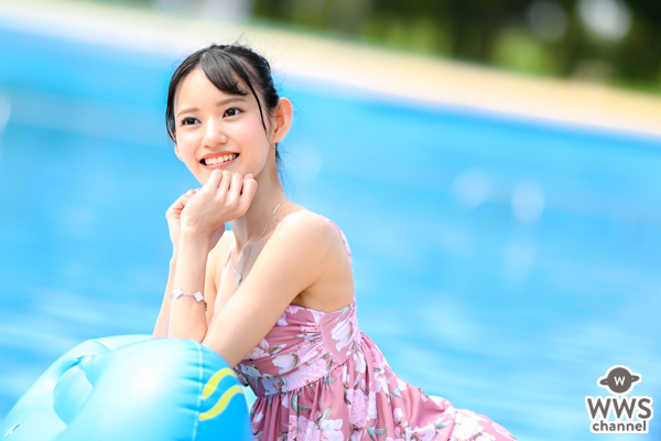 【写真特集】八掛うみ、プールサイドから可愛らしい笑顔でキュンをお届け！＜近代麻雀水着祭2022＞