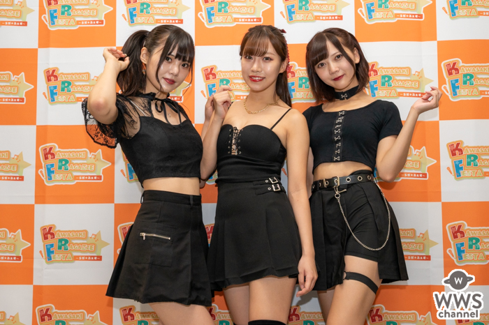 dela・今田希、後藤ひなの、藤本南がクールな黒衣装で美脚披露！「川崎らがふぇす」出演前撮り下ろし公開＜KAWASAKI RAGAZZE☆FESTA＞