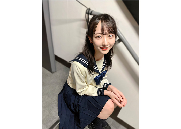 STU48・石田千穂のセーラー服姿に「セーラー服素敵たまりません」「当分JKで行けそう」と反響ぞくぞく！