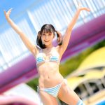 【写真特集】片瀬美月、縞ビキニでテンション高めなはじける笑顔をお届け！＜近代麻雀水着祭2022＞