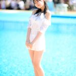 【写真特集】本間菜穂（LOVE CCiNO）、肩出しレースのワンピースから透明美脚披露！＜近代麻雀水着祭2022＞