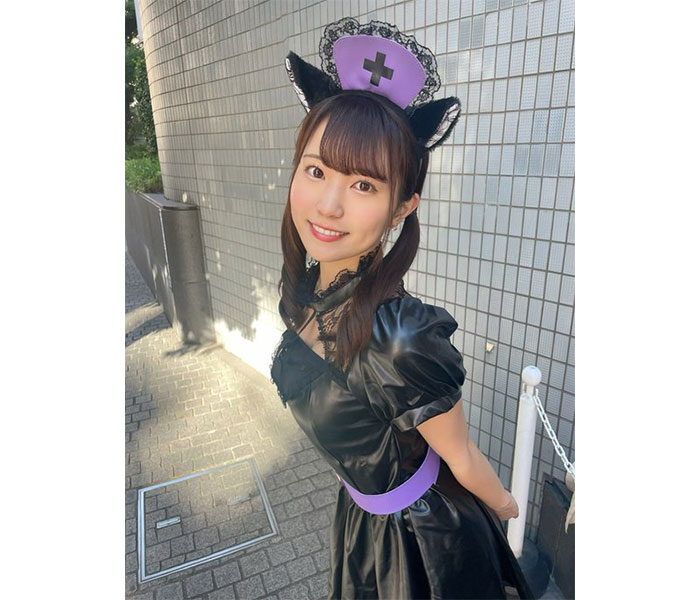 JamsCollection・坂東遥、黒猫に扮したハロウィンコスプレを披露