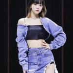 LE SSERAFIM(ル セラフィム)、デニム衣装を着てメディアショーケースに登場