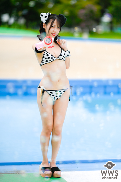 【写真特集】弓川いち華、ヘルシーな美ボディを笑顔いっぱいにお届け！＜近代麻雀水着祭2022＞