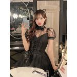 藤川らるむ、エレガントな「お金持ちに飼われてる猫」コスプレで魅了