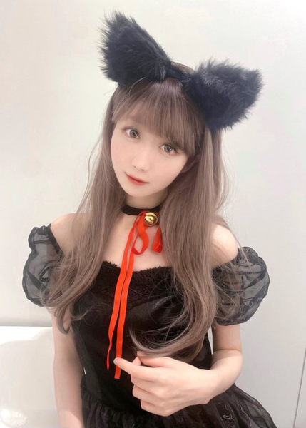 イコラブ・大谷映美里、黒猫に扮したハロウィンコスプレに飼い主立候補が殺到！