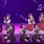 AKB48・17期研究生が『君のことが好きだから』をリクアワで披露！＜AKB48武道館＞